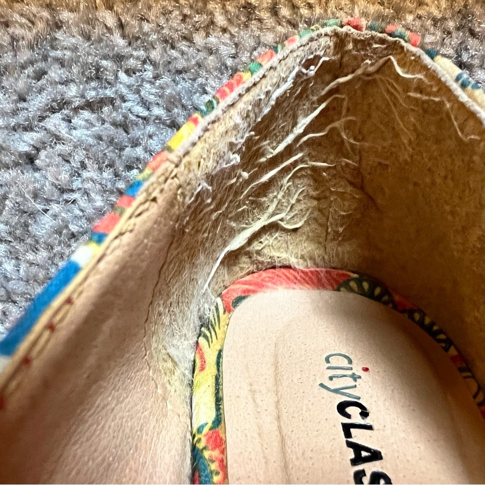 Colorful Women's Peep Toe Flats - Picture 9 of 9